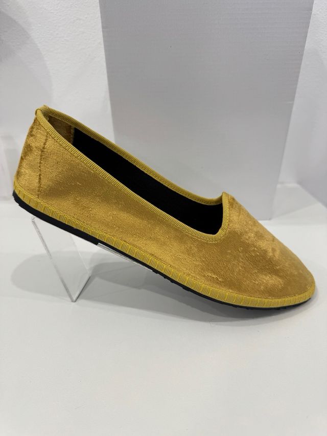 Zapatos Venecianas Frulane en cinco colores