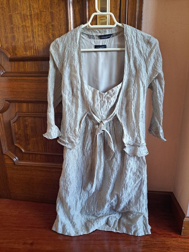 Conjunto de vestido y chaqueta de Javier SImorra