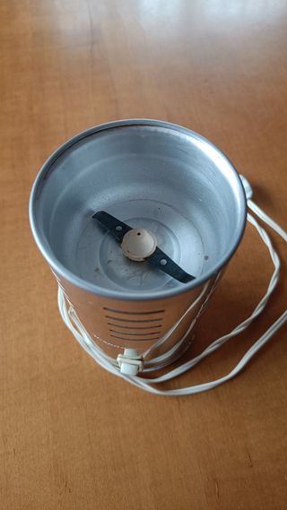 Molinillo de café antiguo.