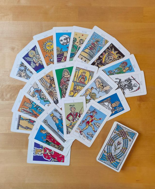 Jonathan Dee Tarot