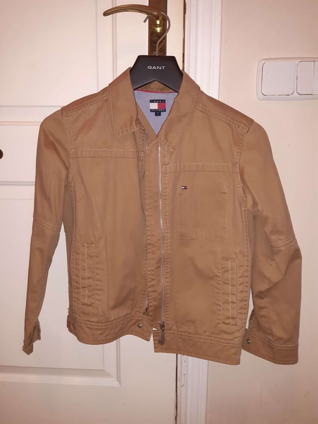 Cazadora de niño, marca Tommy Hilfiger, talla 12