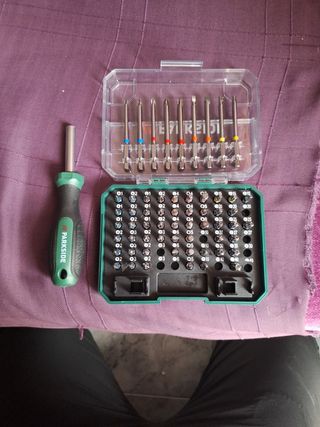 Juego de puntas grande y destornillador