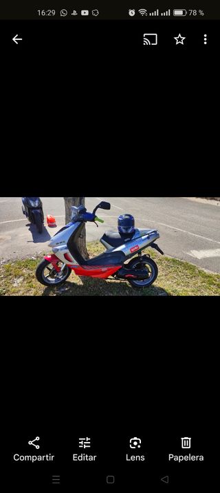 Aprilia sr minarelli 50 edición valentino Rossi