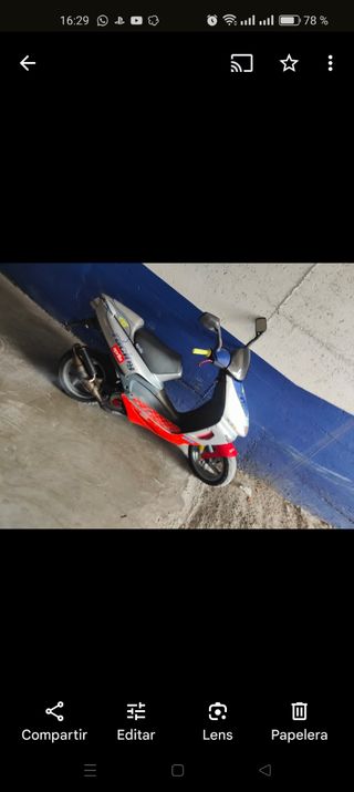 Aprilia sr minarelli 50 edición valentino Rossi