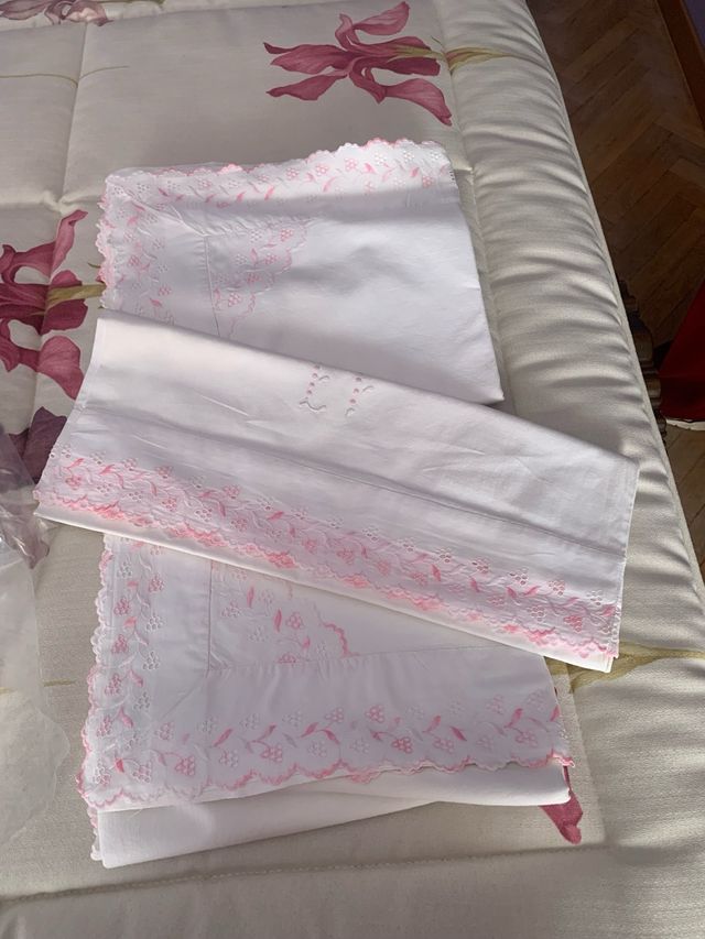 Sabanas bordadas