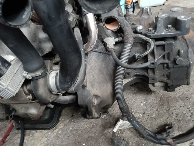 Motor Opel Astra 1.7 mal junta culata de