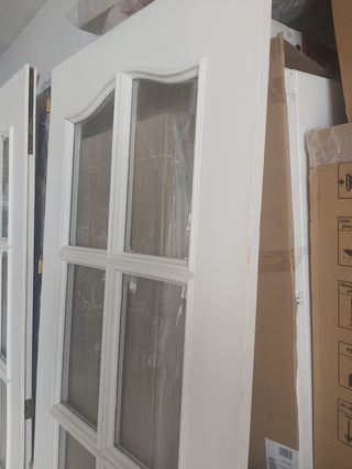 Puertas de madera blancas