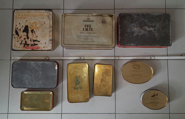Scatole di latta vintage, piccola raccolta di 9