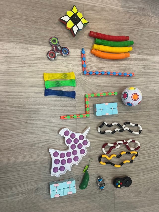 PACK FIDGET TOYS
