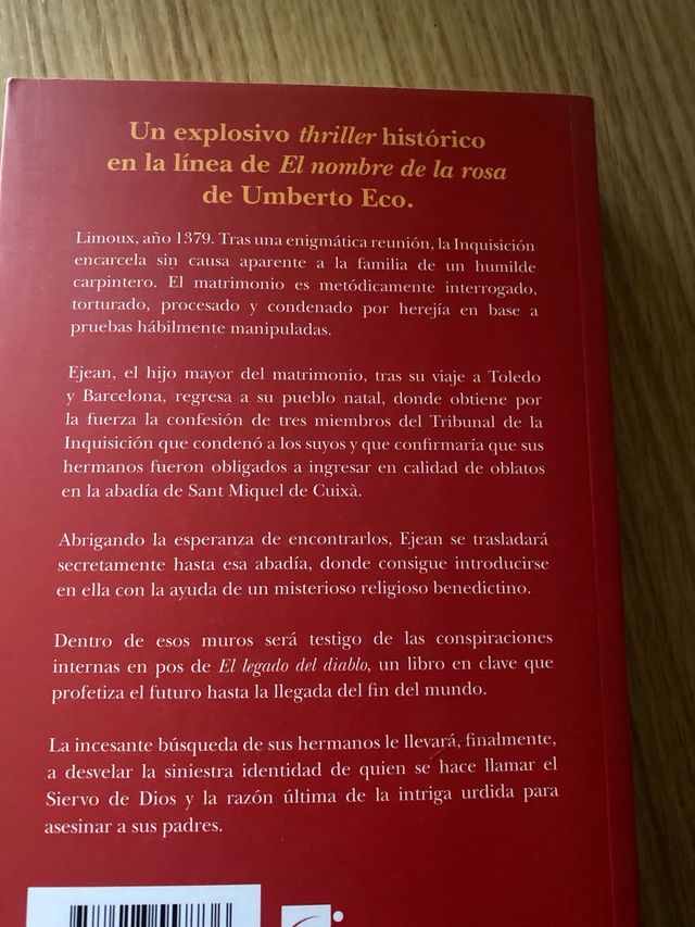 La Abadia de los Herejes / Eugeni Verdú