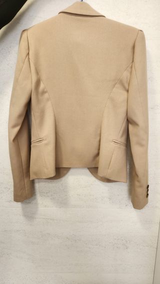 Americana Only mujer