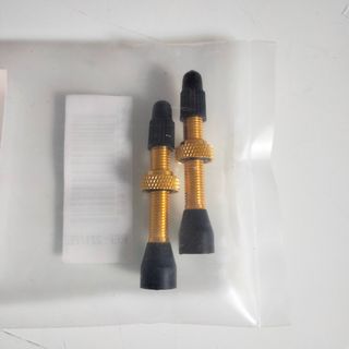 Válvulas aluminio F-V 39MM