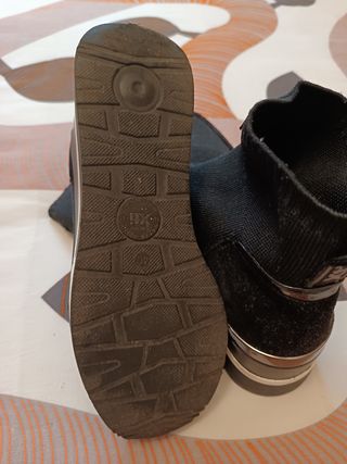 Botas Xti negras 