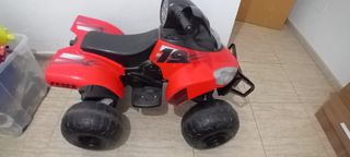 Moto eléctrica pará niño