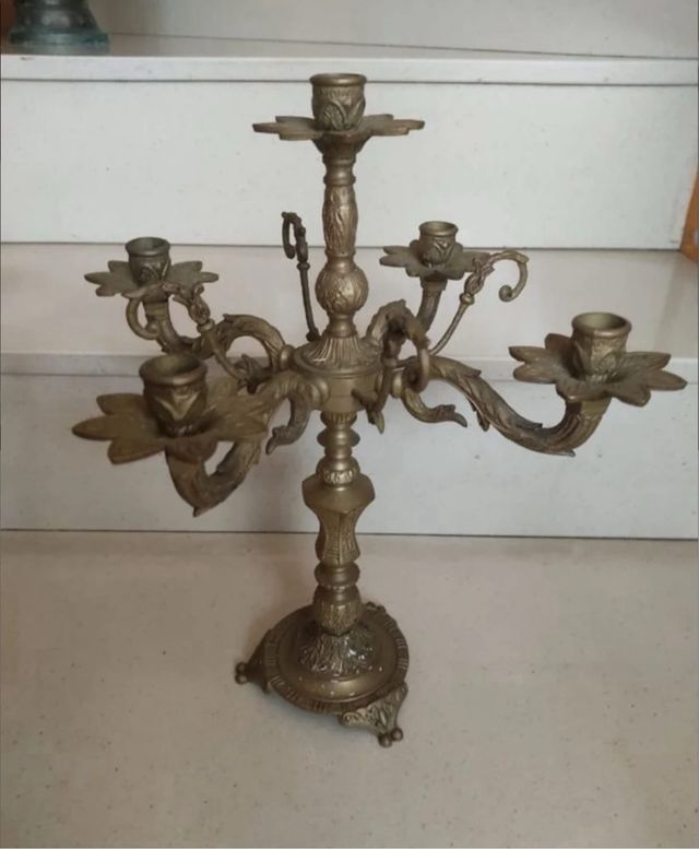 Candelabros de bronce