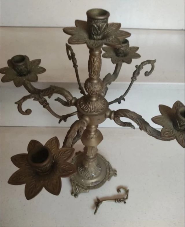 Candelabros de bronce