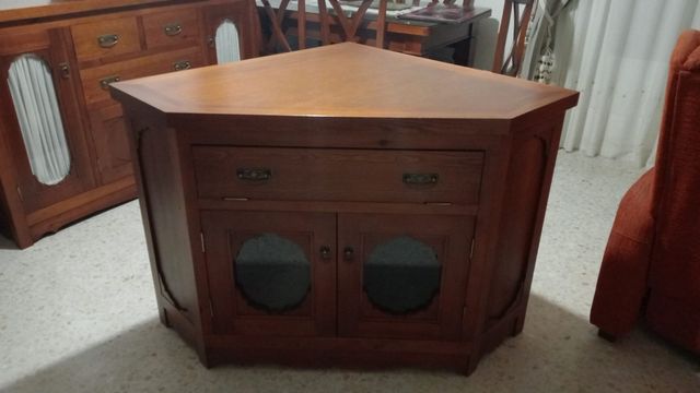Mesa de rinconera  para la tele