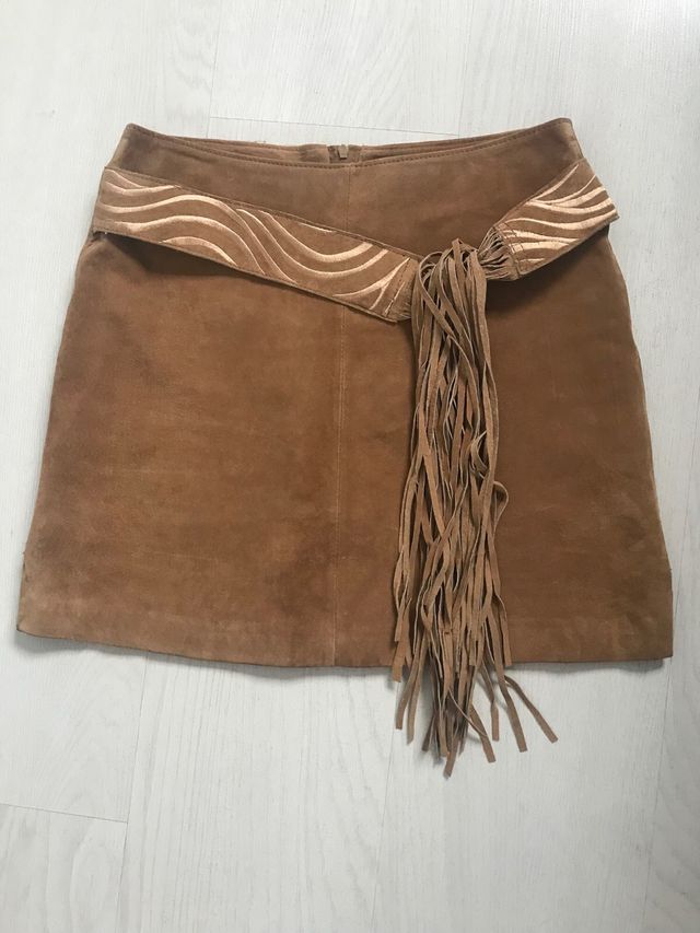 Minifalda de ante. fórmula joven