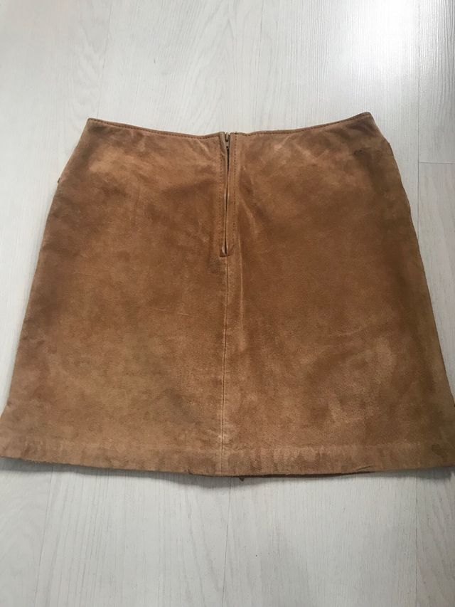 Minifalda de ante. fórmula joven