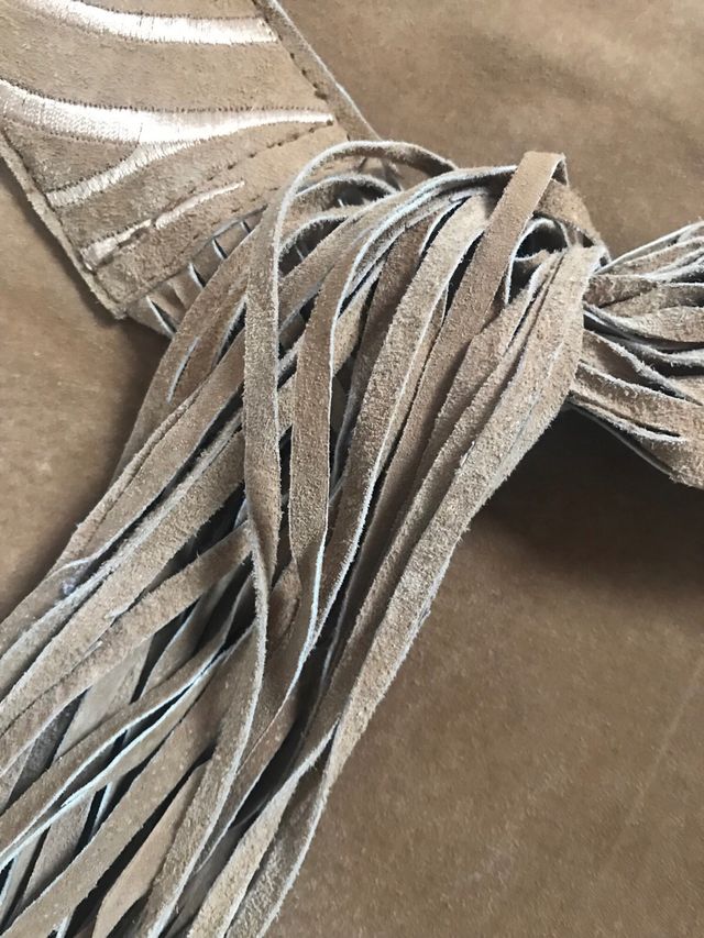 Minifalda de ante. fórmula joven