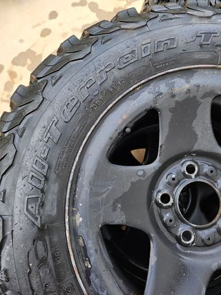 Ruedas BFGoodrich All-Terrain y llantas de acero