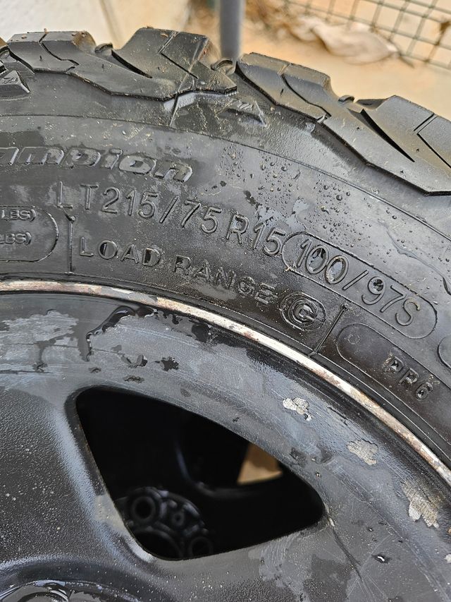 Ruedas BFGoodrich All-Terrain y llantas de acero