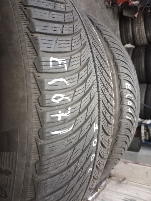E67. 255.55.20.110V M*S Michelin