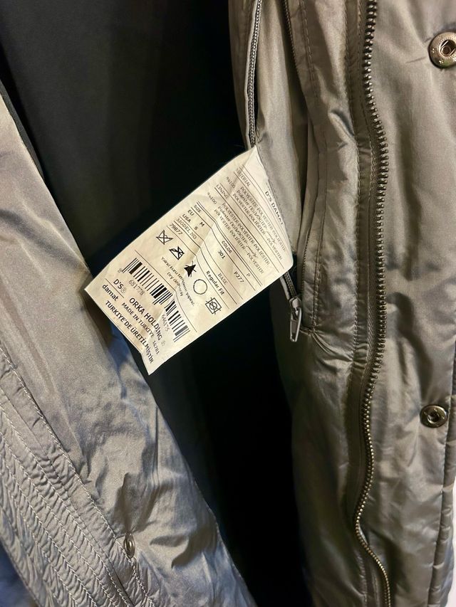 Abrigo plumas gris plata Damat