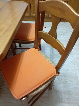 Mesa y sillas de cocina, se venden también por sep