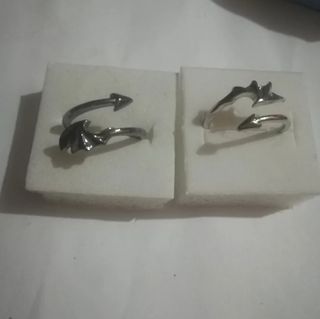 Anillo cola de dragón chapado ajustable 