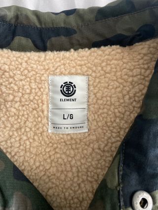 Cazadora de borreguillo Element camuflaje