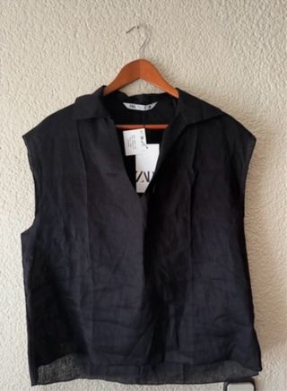 Blusa sin mangas lino negro de Zara Nuevo Talla M