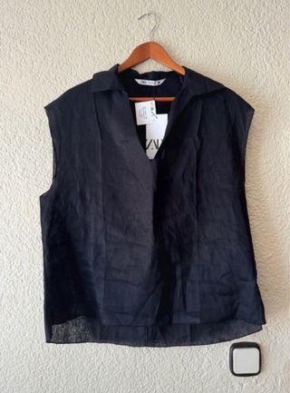 Blusa sin mangas lino negro de Zara Nuevo Talla M