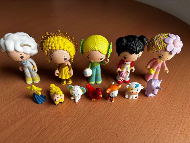 SET DI 5 BAMBOLE MINYLY CON ANIMALI DOMESTICI in vendita o cambio