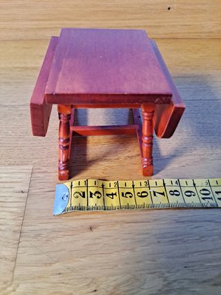 Mesa plegable para casa de muñecas 1.12.