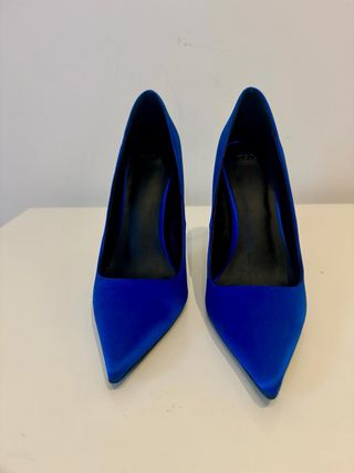 NUEVOS Zapatos de salón azul klein 38 de Asos