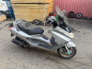 Despiece piaggio x8 125 13.000 km
