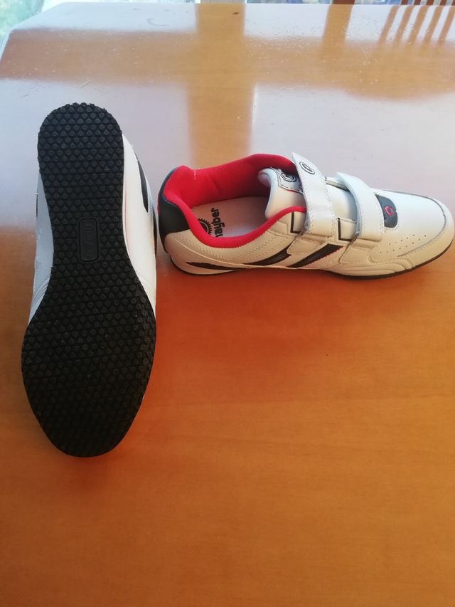 ZAPATILLAS.