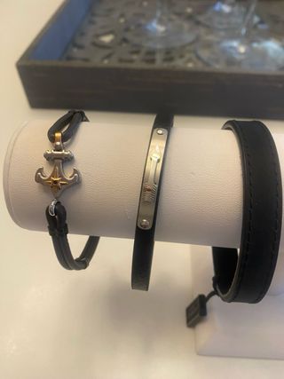 Pulseras De de Hombre de acero y cuero negro