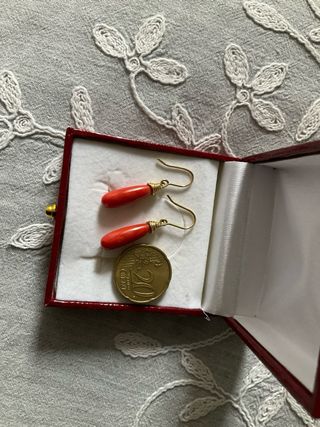Pendientes de oro 18 kt y coral natural OFERTA!