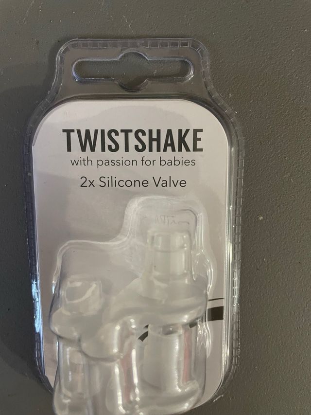 Twistshake silicone valve