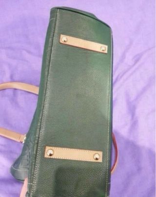 Bolso de piel verde 
