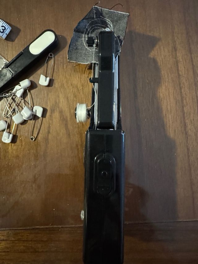 Máquina de coser portatil/viaje