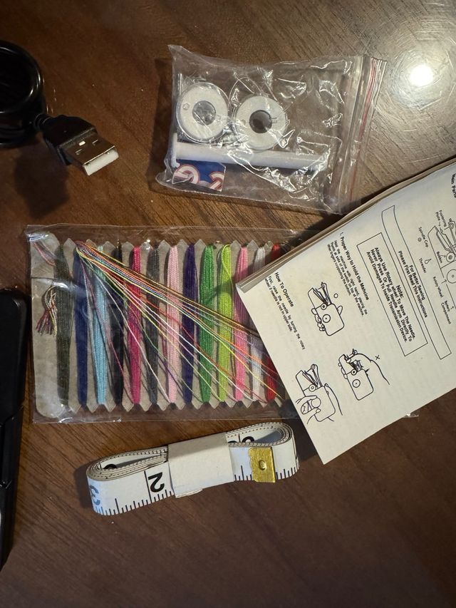 Máquina de coser portatil/viaje