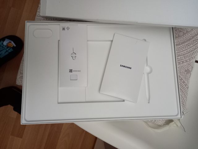 Caja vacía sansung tablet