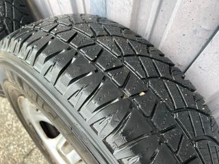 Llantas Jeep con neumáticos Michelín