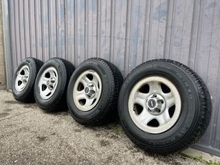 Llantas Jeep con neumáticos Michelín