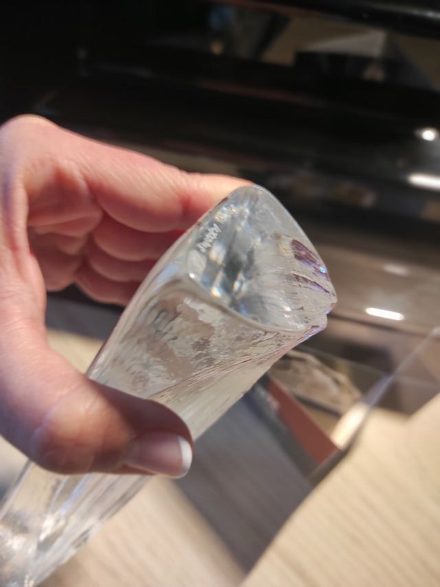 Pisapapeles MATS JONASSON