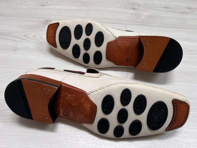 SCARPE BARRATS «NUOVE DI ZECCA»