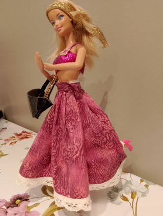 Barbie Mattel articolata.